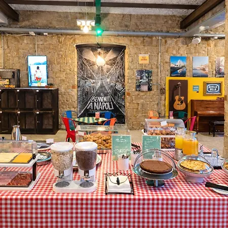 Ostello Bello Napoli Albergue